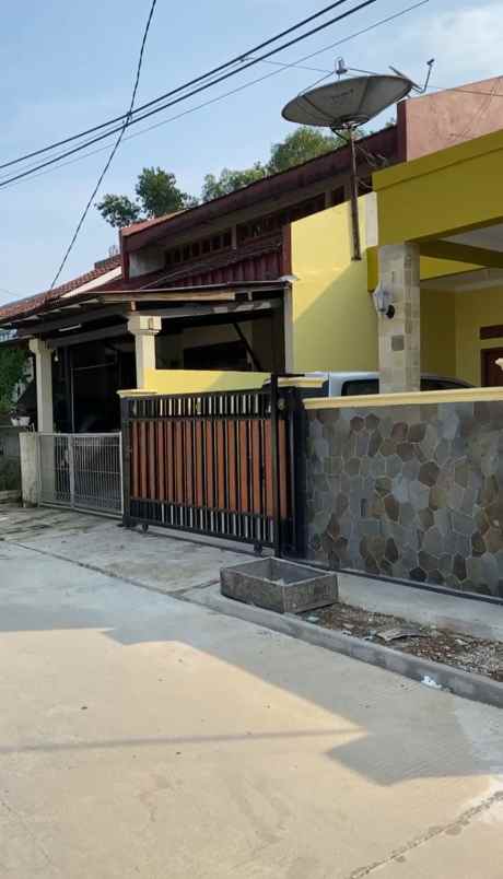 Rumah Bagus 126 M2 Di Perumahan Jomin Cikampek Karawang