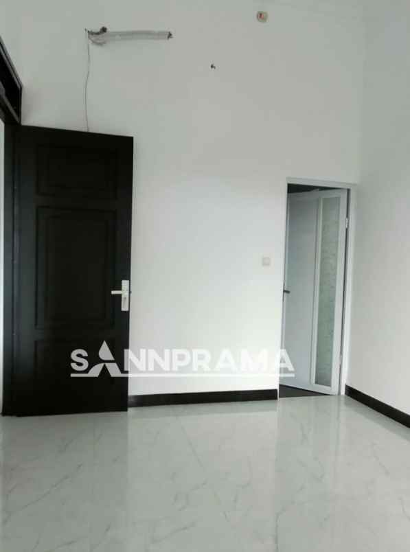 dijual rumah kranggan