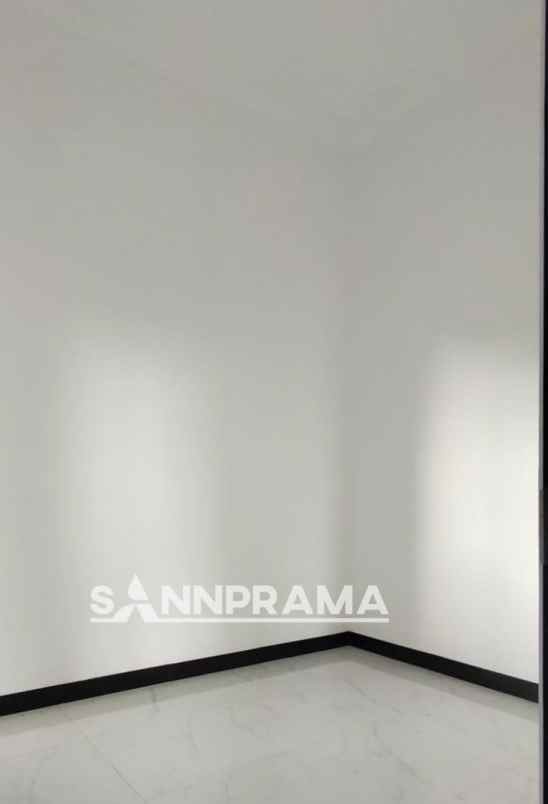 dijual rumah kranggan