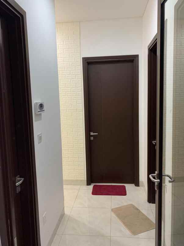 dijual rumah lavon swancity