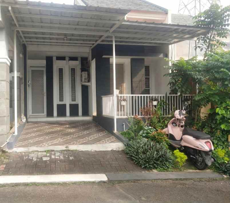 dijual rumah legenda wisata cibubur