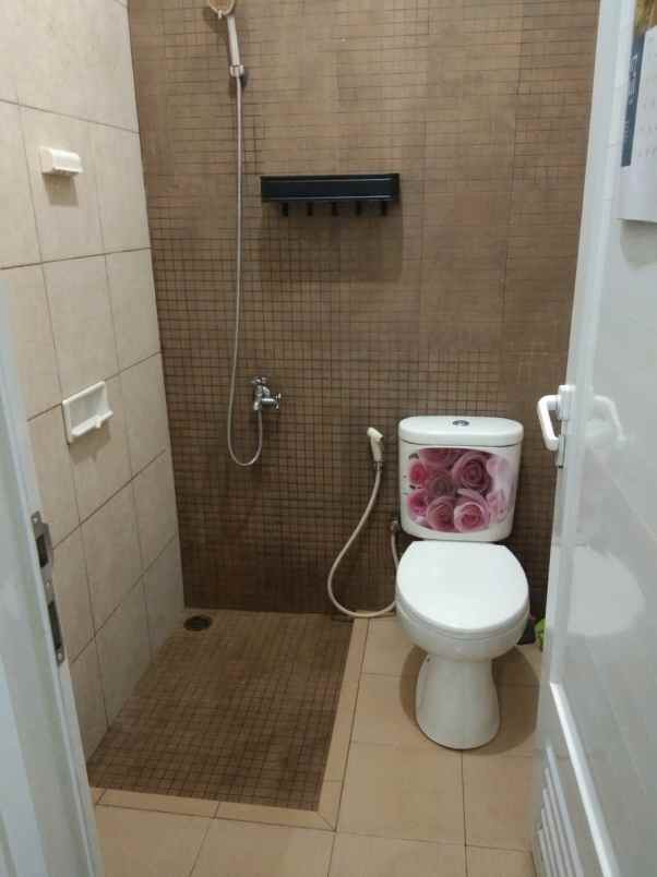 dijual rumah legenda wisata cibubur