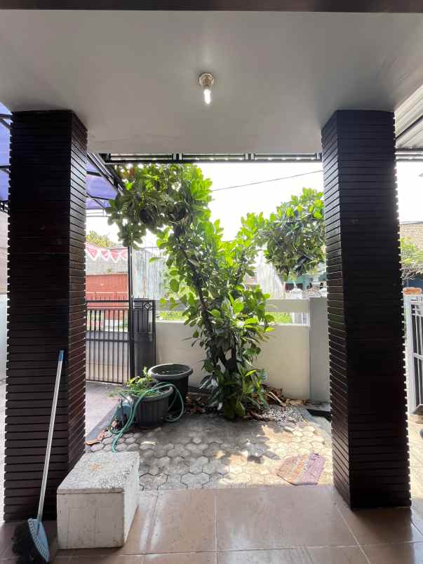 dijual rumah lokasi bantaran kota malang