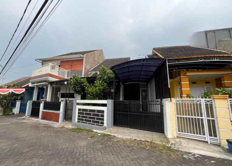 dijual rumah lokasi bantaran kota malang