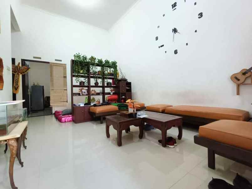 dijual rumah lokasi pandanwangi sulfat malang