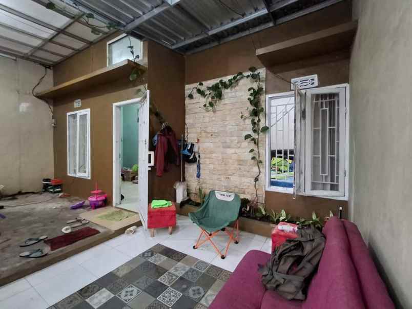 dijual rumah lokasi perumahan pakis malang