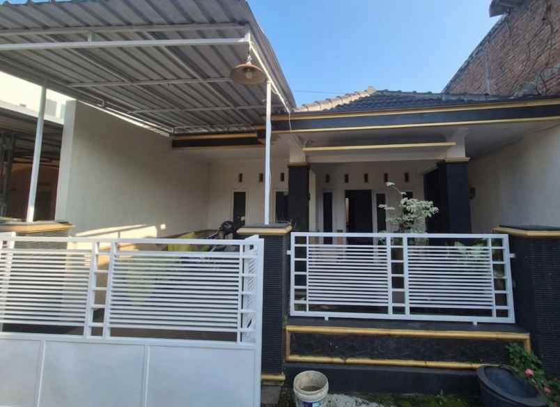 dijual rumah lokasi perumahan pakisjajar malang