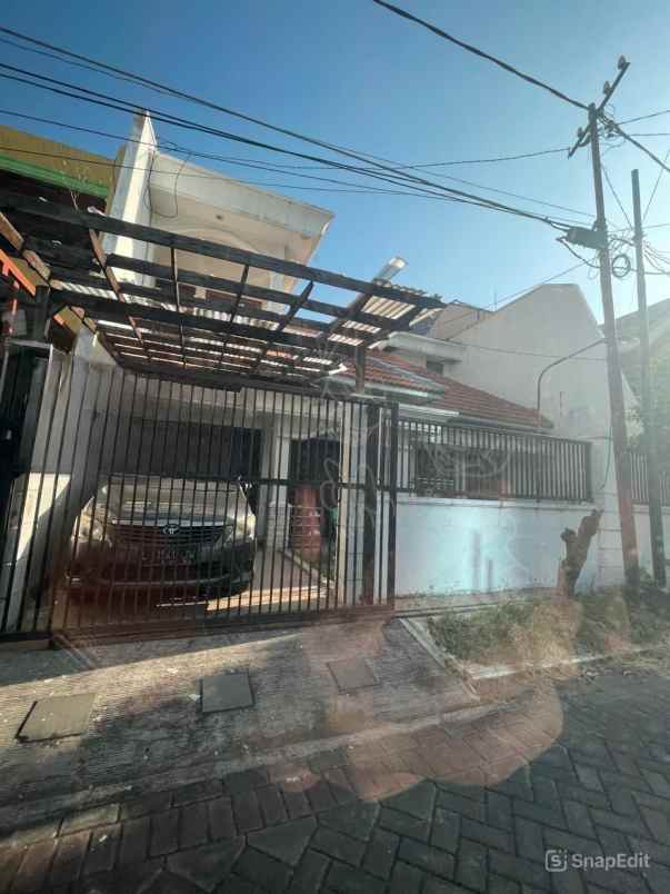 dijual rumah manyar kertoadi