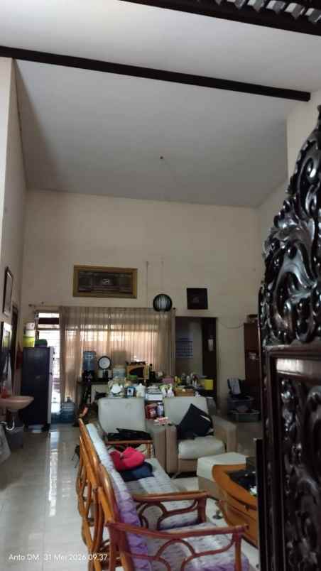 dijual rumah manyar tirtoyoso