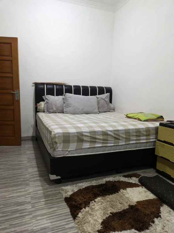 dijual rumah margahayu raya
