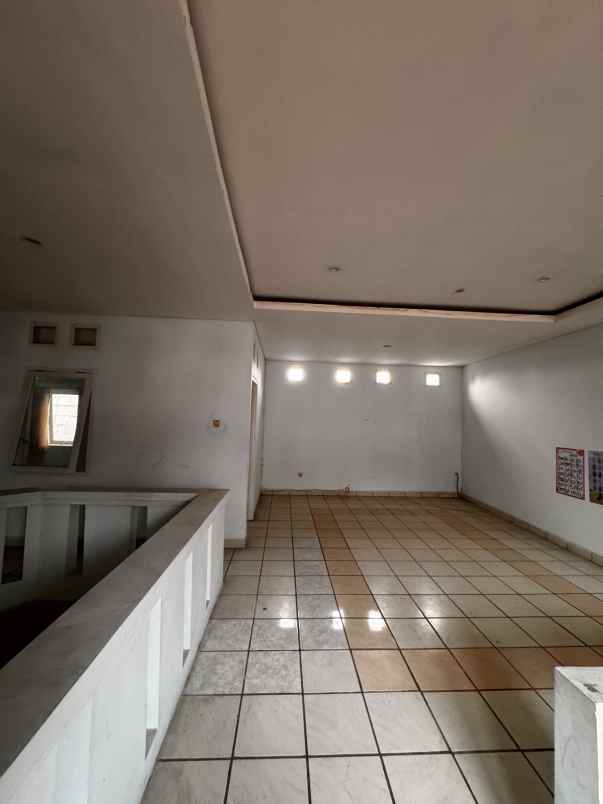 dijual rumah margahayu raya