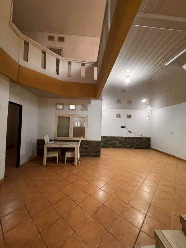 dijual rumah margahayu raya