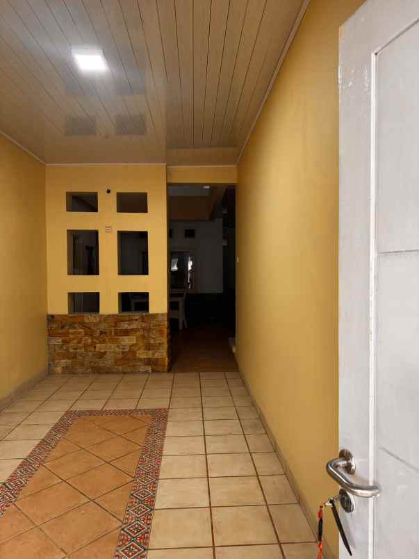 dijual rumah margahayu raya