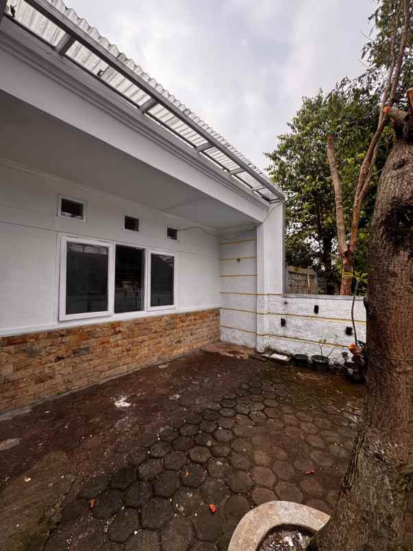 dijual rumah margahayu raya
