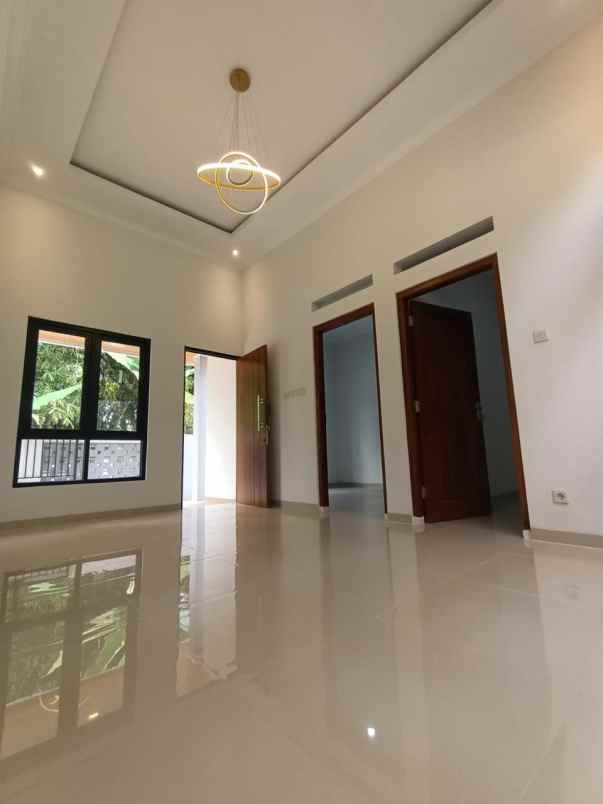 dijual rumah margokaton