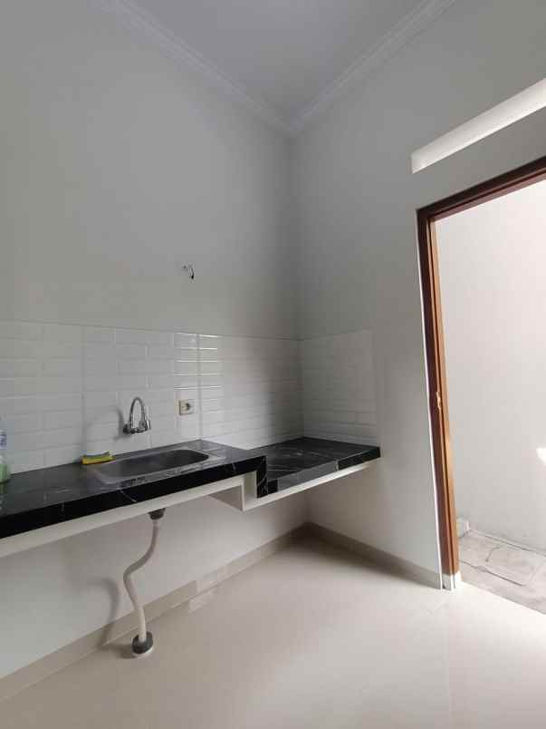 dijual rumah margokaton