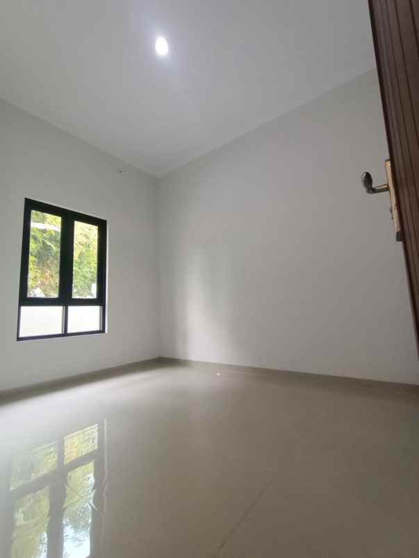 dijual rumah margokaton