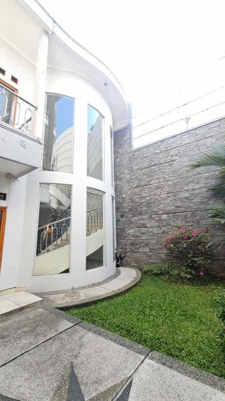 dijual rumah mekar wangi margahayu buah