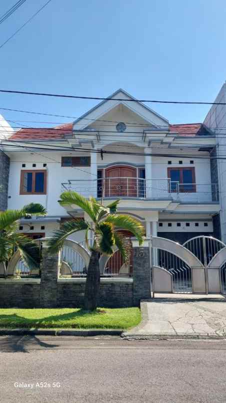 dijual rumah mekar wangi margahayu buah