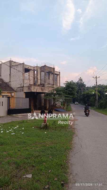 dijual rumah meruyung