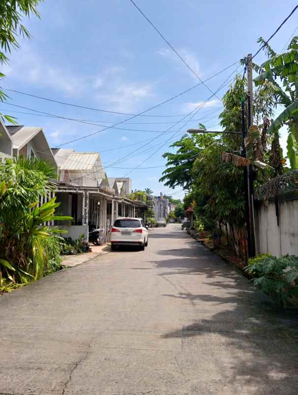 dijual rumah meruyung limo depok