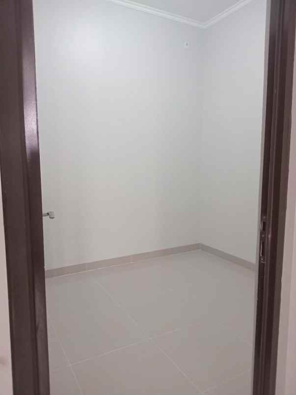 dijual rumah metro margahayu