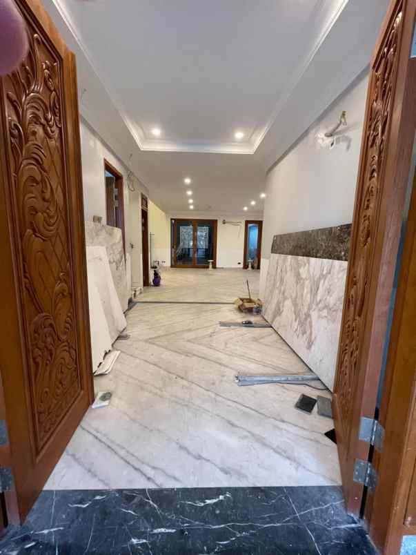 dijual rumah mewah baru di citraland