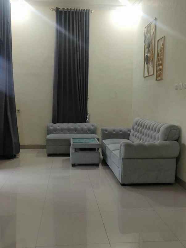 dijual rumah mewah komplek pharmindo cibeureum