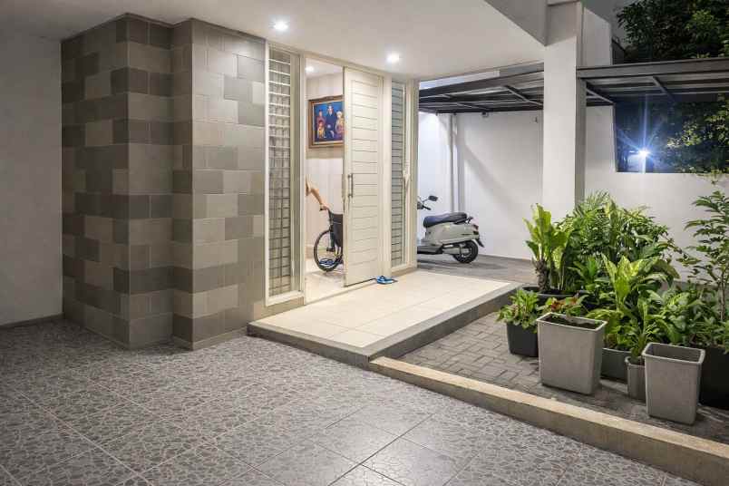 dijual rumah mewah strategis area turangga bandung