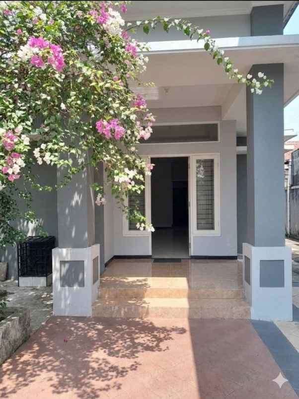 dijual rumah mojoklanggru kidul
