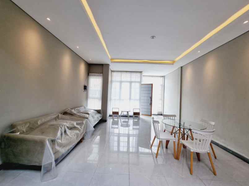 dijual rumah mojosongo jebres surakarta