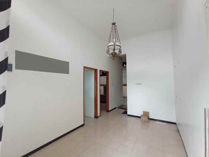 dijual rumah murah lokasi metro kota batu