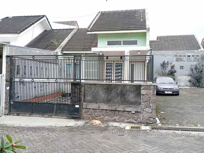 dijual rumah murah lokasi metro kota batu