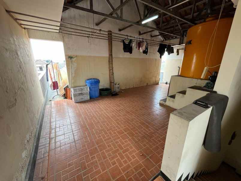 dijual rumah ngagel rejo kidul