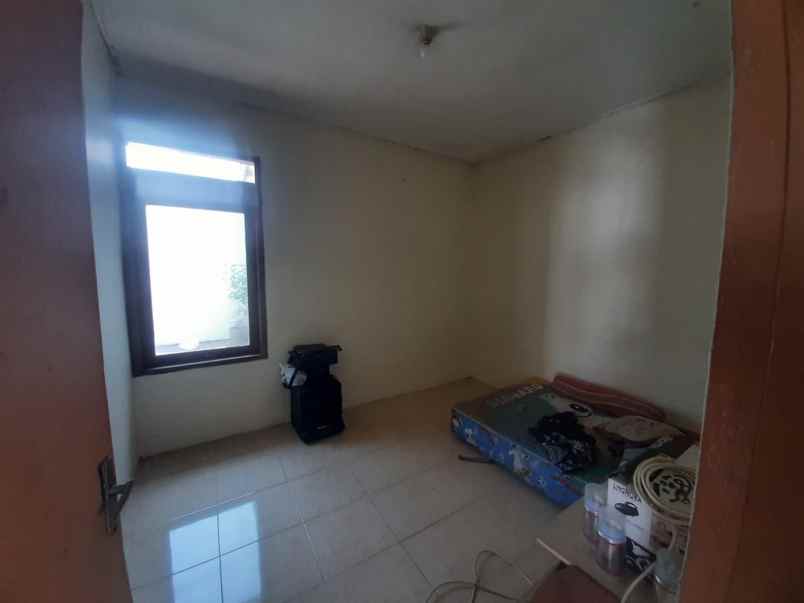 dijual rumah nogotirto
