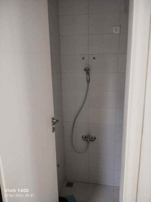 dijual rumah northwest lake citraland
