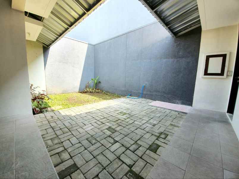 dijual rumah padalarang