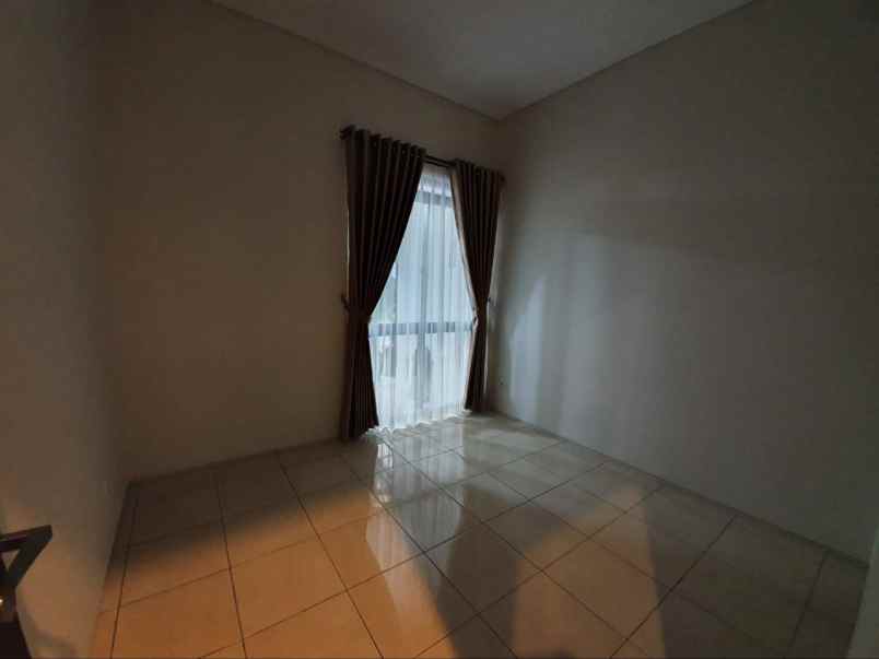 dijual rumah padalarang