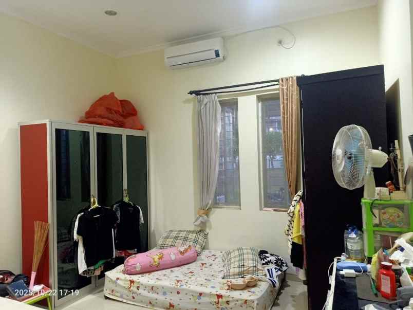 dijual rumah pakuwon city