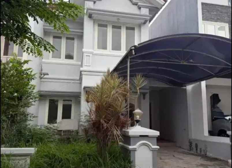 dijual rumah pakuwon city sorento