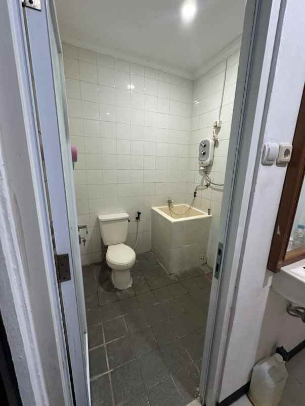dijual rumah palem indah pondok kelapa