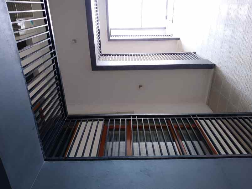 dijual rumah palmerah residen jakarta barat