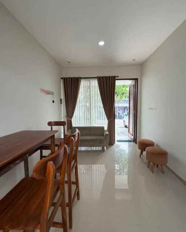 dijual rumah pamella 7