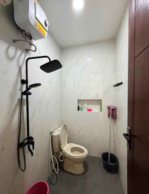 dijual rumah pamella 7
