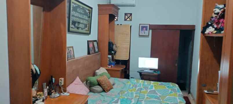dijual rumah pancoran mas
