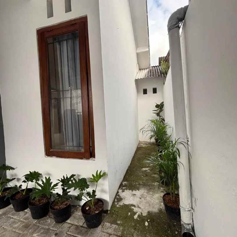dijual rumah pasar pleret