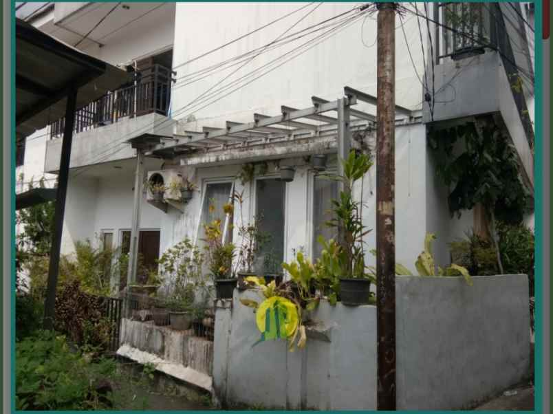 dijual rumah pegangsaan