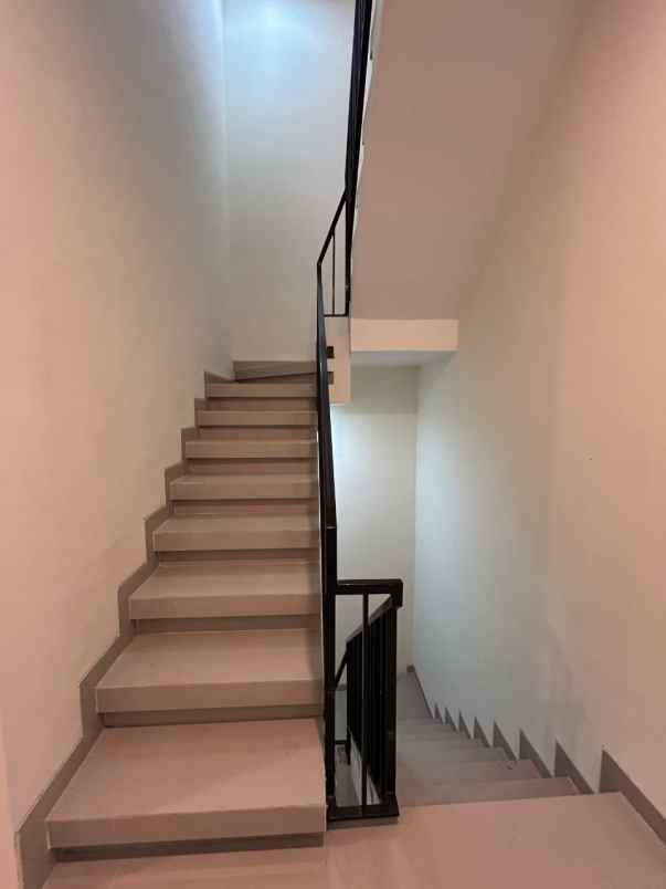 dijual rumah permata jinga suhat malang