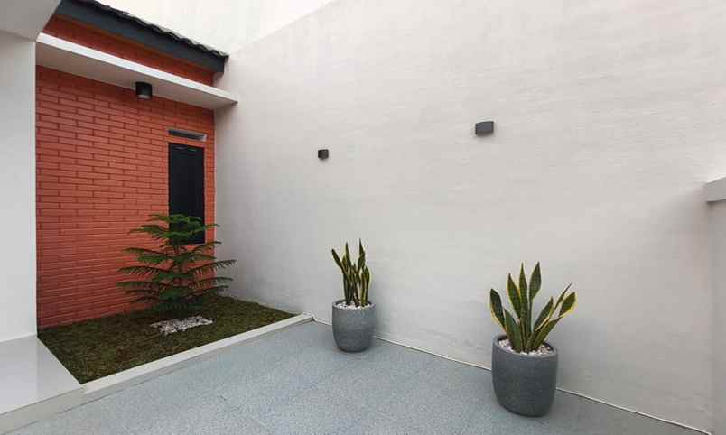 dijual rumah permata kopo