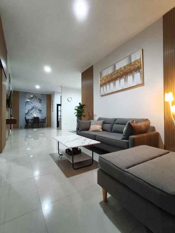 dijual rumah permata kopo